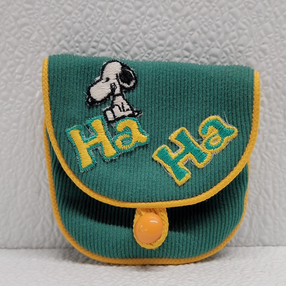 Vintage Snoopy "Ha Ha" Homemade Change Purse Pouch Green Yellow